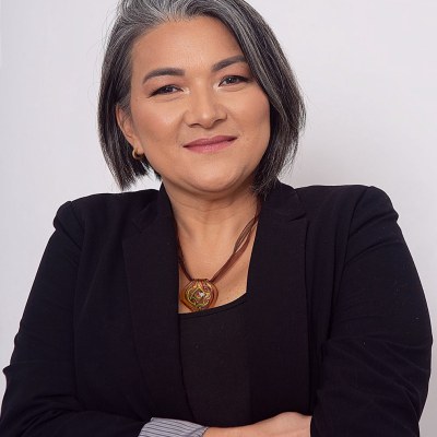 Marcela Araya Vidal, Editora, Conversaciones difíciles